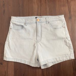 FOREVER 21 PLUS SIZE HIGH WAIST JEAN SHORTS SIZE 16